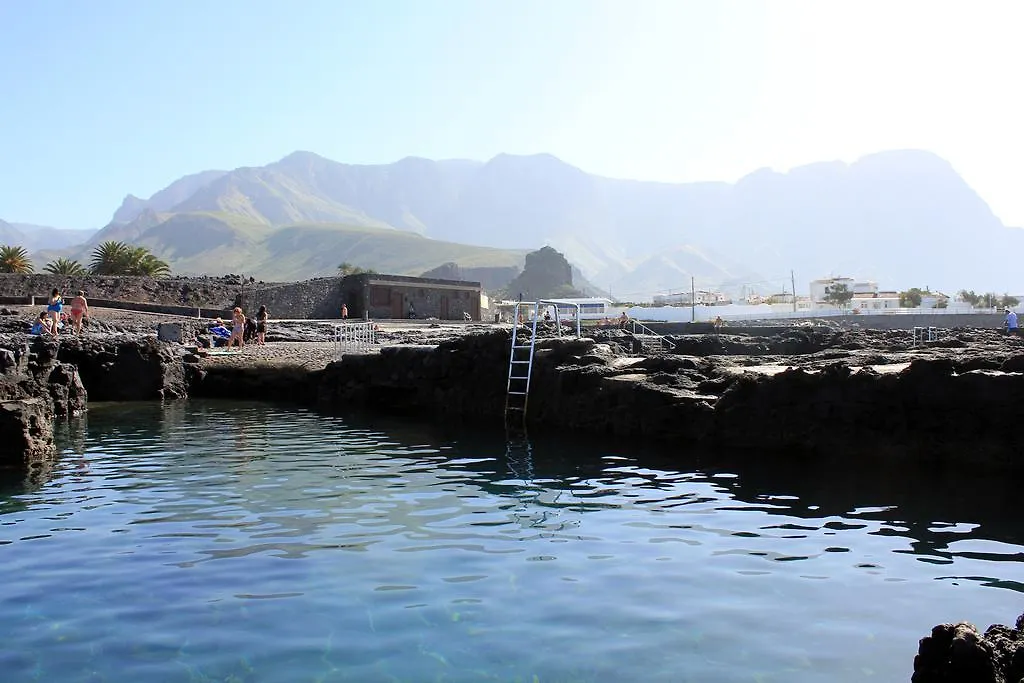 La Papaya - Eco - Yoga - Hiking - Hostel Agaete